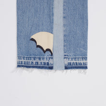 Load image into Gallery viewer, LE VAMPIRE JEAN